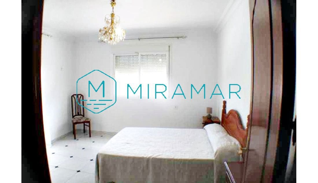 7 bedroom Villa for sale in La Antilla - € 525,000 (Ref: 9255497)