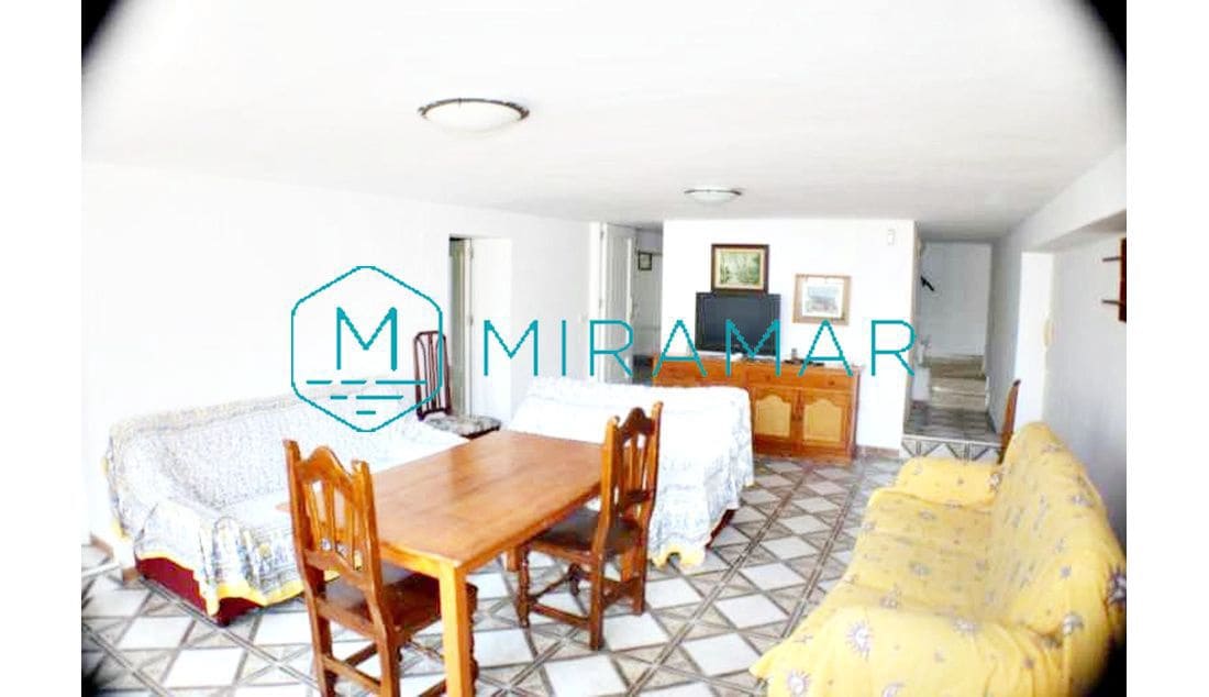 7 bedroom Villa for sale in La Antilla - € 525,000 (Ref: 9255497)