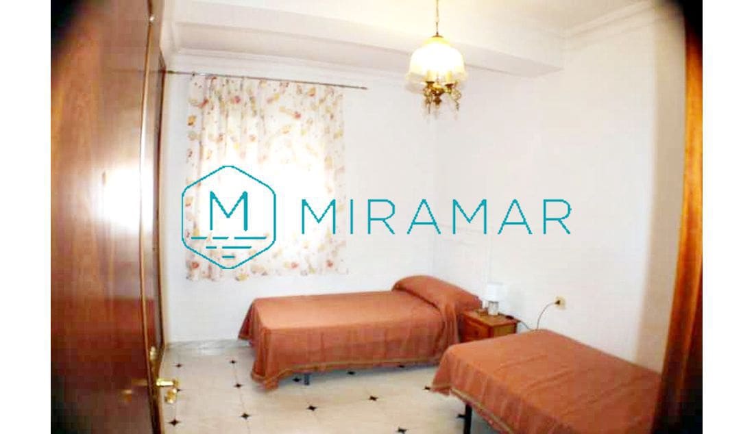 7 bedroom Villa for sale in La Antilla - € 525,000 (Ref: 9255497)