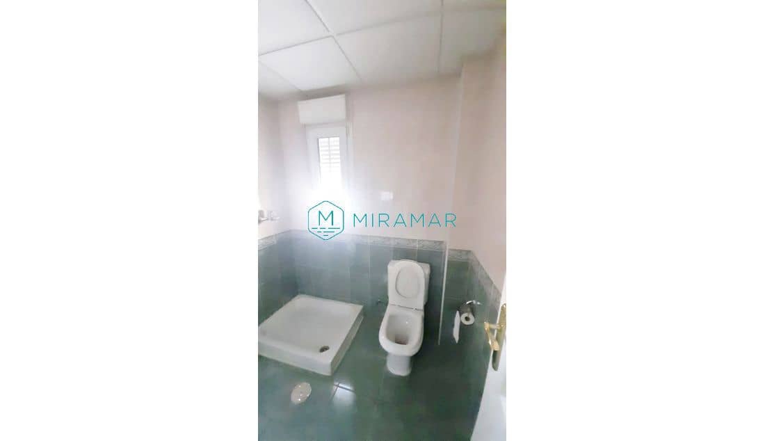 4 slaapkamer Halfvrijstaande villa te koop in Ayamonte met garage - € 265.000 (Ref: 9362829)