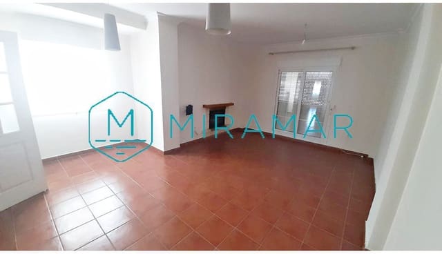 4 slaapkamer Halfvrijstaande villa te koop in Ayamonte met garage - € 265.000 (Ref: 9362829)