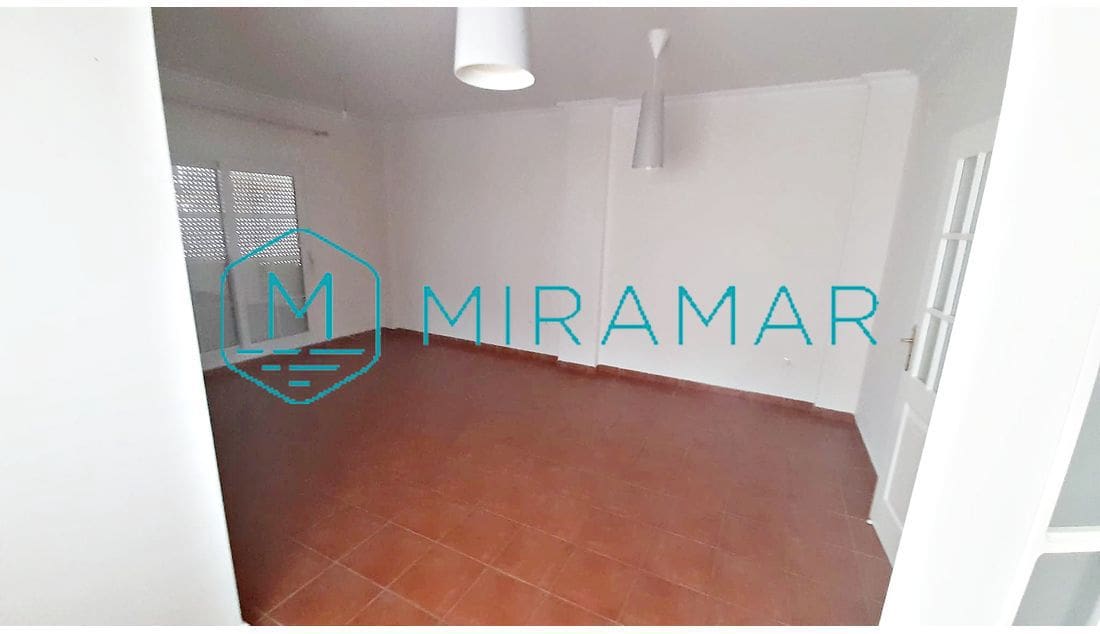 4 slaapkamer Halfvrijstaande villa te koop in Ayamonte met garage - € 265.000 (Ref: 9362829)