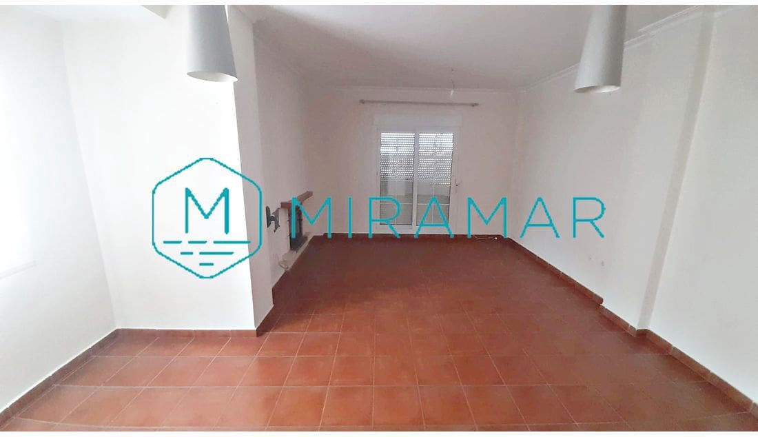 4 slaapkamer Halfvrijstaande villa te koop in Ayamonte met garage - € 265.000 (Ref: 9362829)