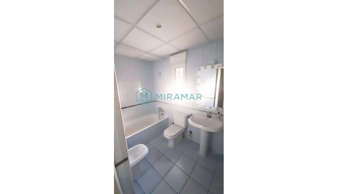 4 slaapkamer Halfvrijstaande villa te koop in Ayamonte met garage - € 265.000 (Ref: 9362829)