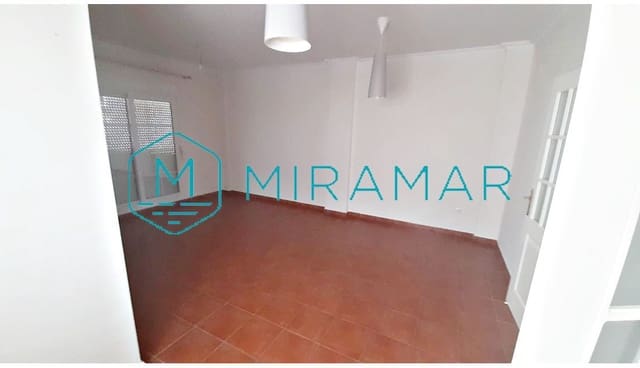 4 slaapkamer Halfvrijstaande villa te koop in Ayamonte met garage - € 265.000 (Ref: 9362829)