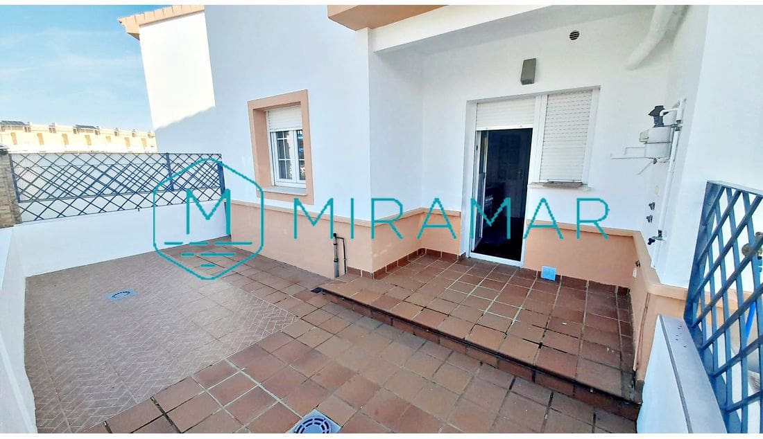 4 slaapkamer Halfvrijstaande villa te koop in Ayamonte met garage - € 265.000 (Ref: 9362829)