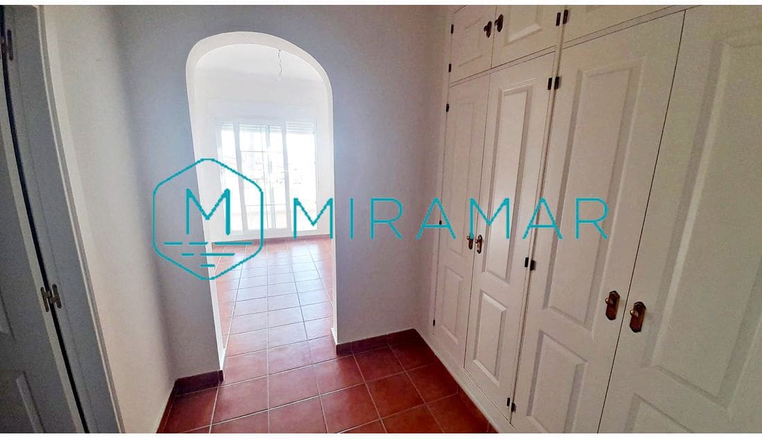 4 slaapkamer Halfvrijstaande villa te koop in Ayamonte met garage - € 265.000 (Ref: 9362829)