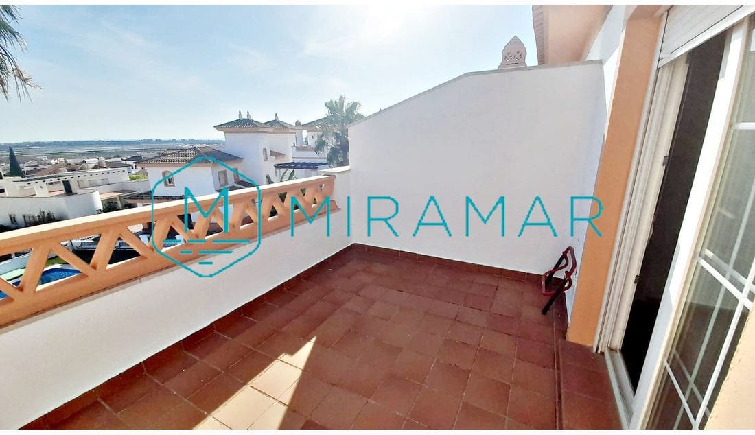4 slaapkamer Halfvrijstaande villa te koop in Ayamonte met garage - € 265.000 (Ref: 9362829)