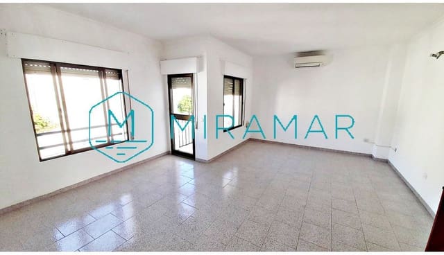 4 makuuhuone Omakotitalo myytävänä paikassa Ayamonte mukana 
autotalli - 228 500 € (Ref: 9376857)