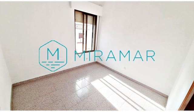 4 makuuhuone Omakotitalo myytävänä paikassa Ayamonte mukana 
autotalli - 228 500 € (Ref: 9376857)