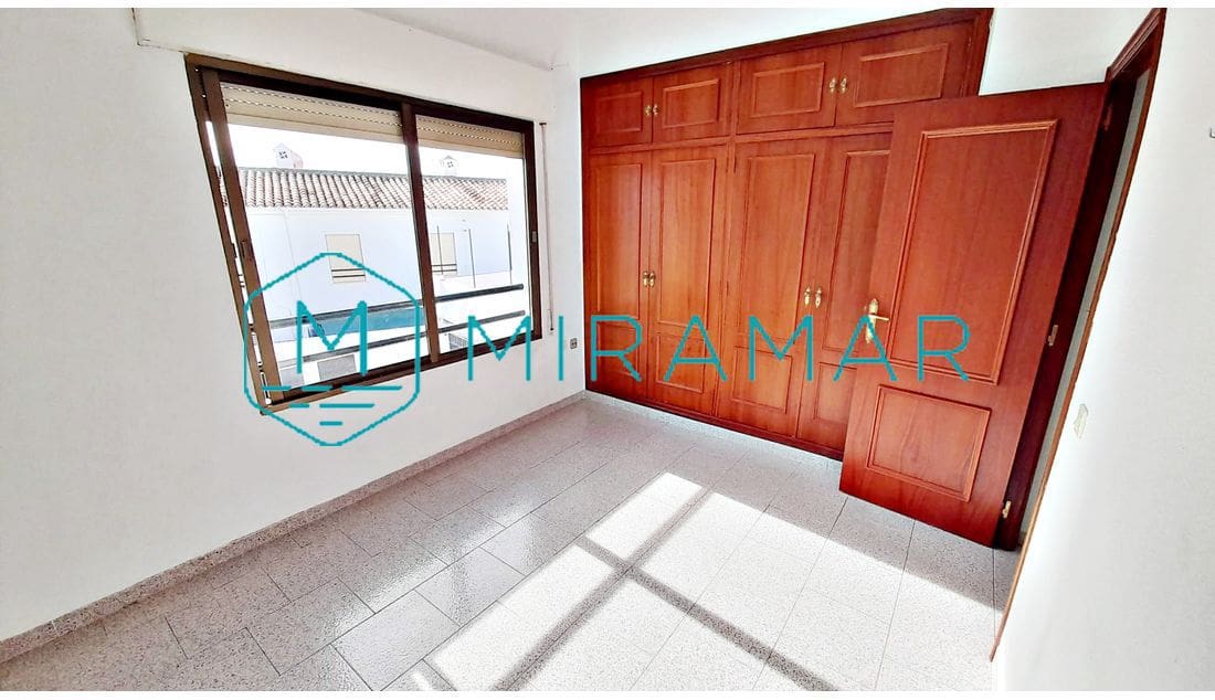 4 sypialnia Dom na sprzedaż w Ayamonte z garażem - 228 500 € (Ref: 9376857)