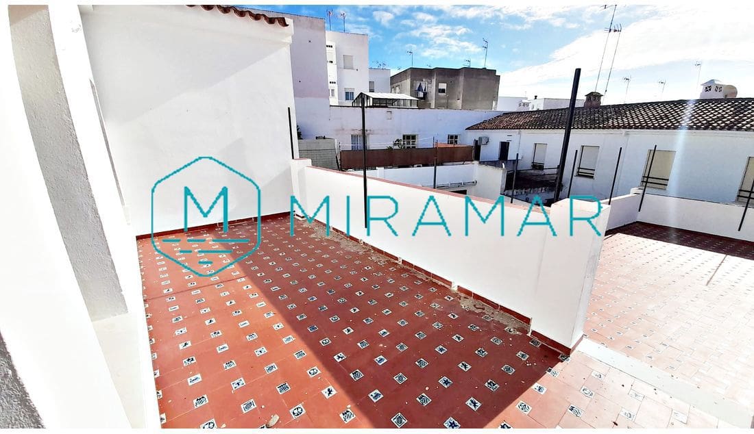 4 sypialnia Dom na sprzedaż w Ayamonte z garażem - 228 500 € (Ref: 9376857)