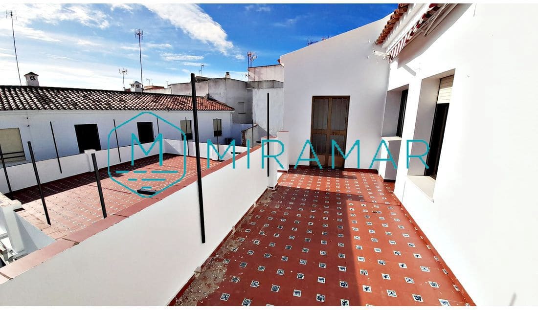 4 sypialnia Dom na sprzedaż w Ayamonte z garażem - 228 500 € (Ref: 9376857)