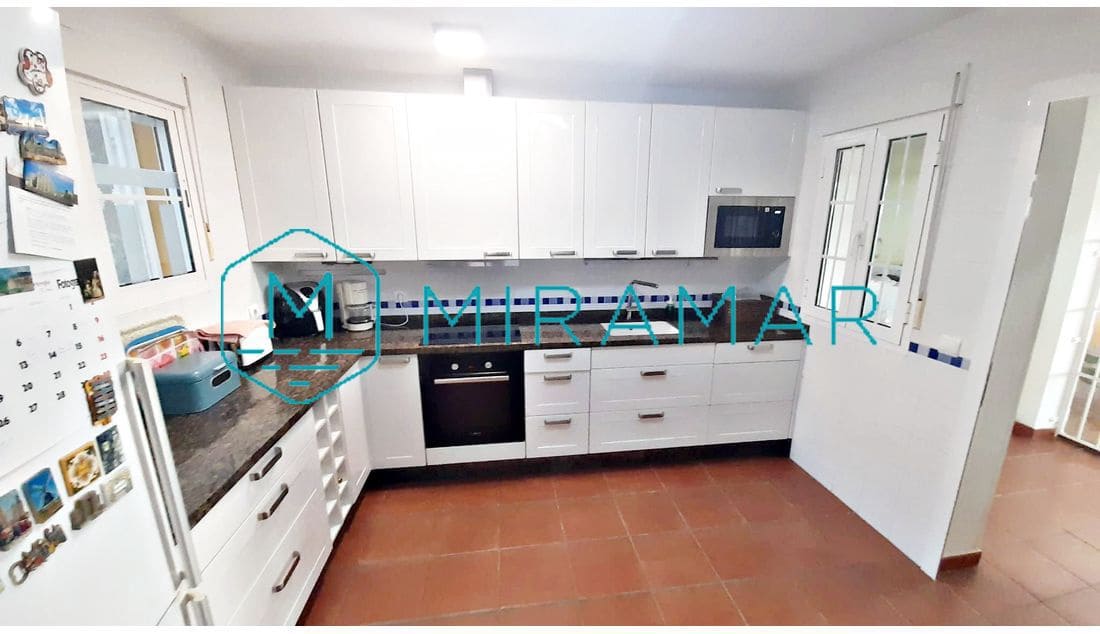 6 soverom Villa til salgs i Ayamonte - € 365 000 (Ref: 9385970)