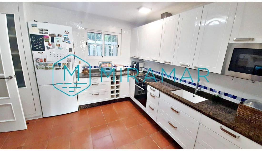 6 soverom Villa til salgs i Ayamonte - € 365 000 (Ref: 9385970)