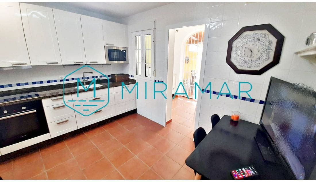 6 soverom Villa til salgs i Ayamonte - € 365 000 (Ref: 9385970)