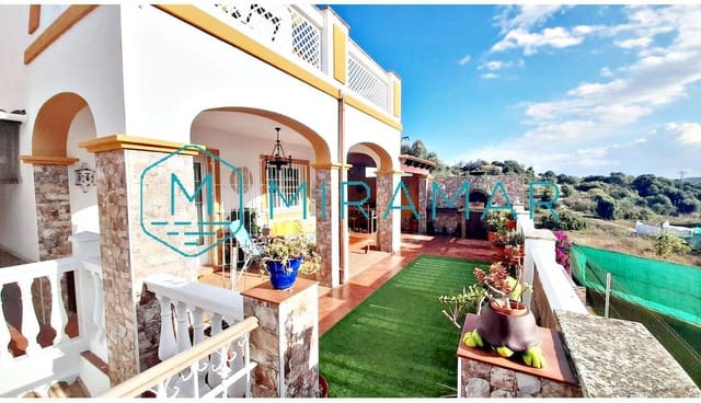 6 sovrum Villa till salu i Ayamonte - 365 000 € (Ref: 9385970)