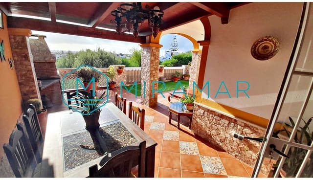 6 sovrum Villa till salu i Ayamonte - 365 000 € (Ref: 9385970)