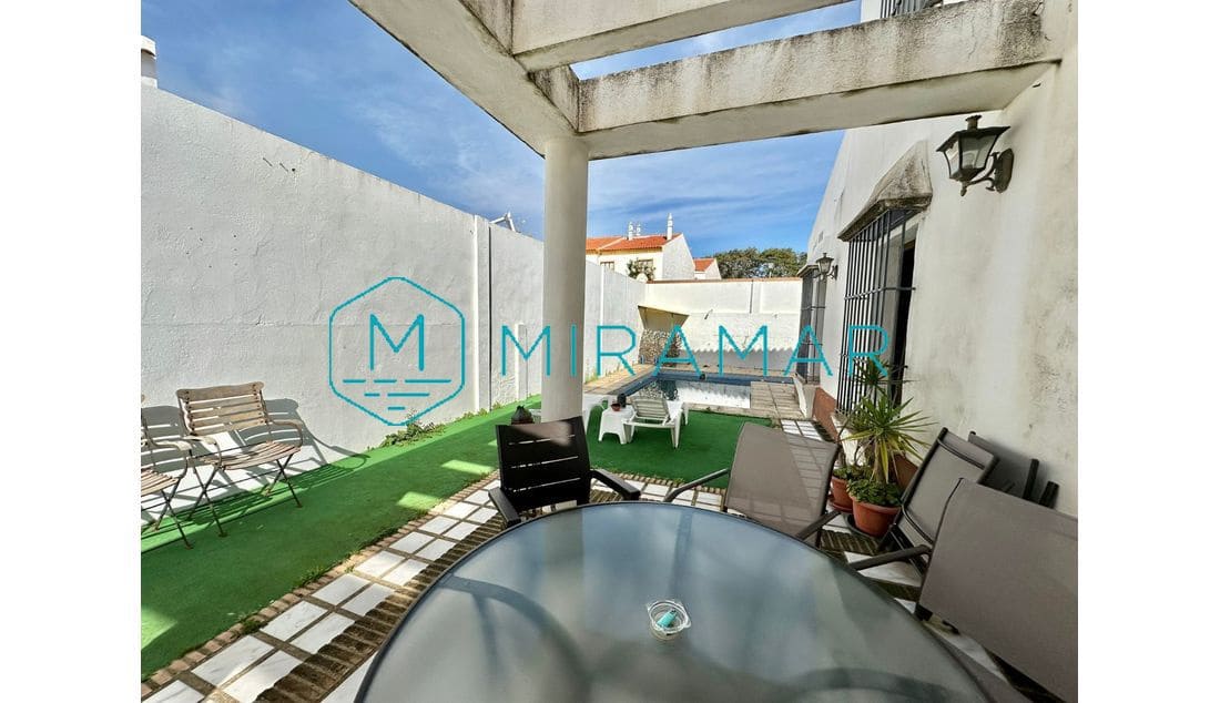 5 bedroom Villa for sale in La Antilla - € 772,500 (Ref: 9390838)