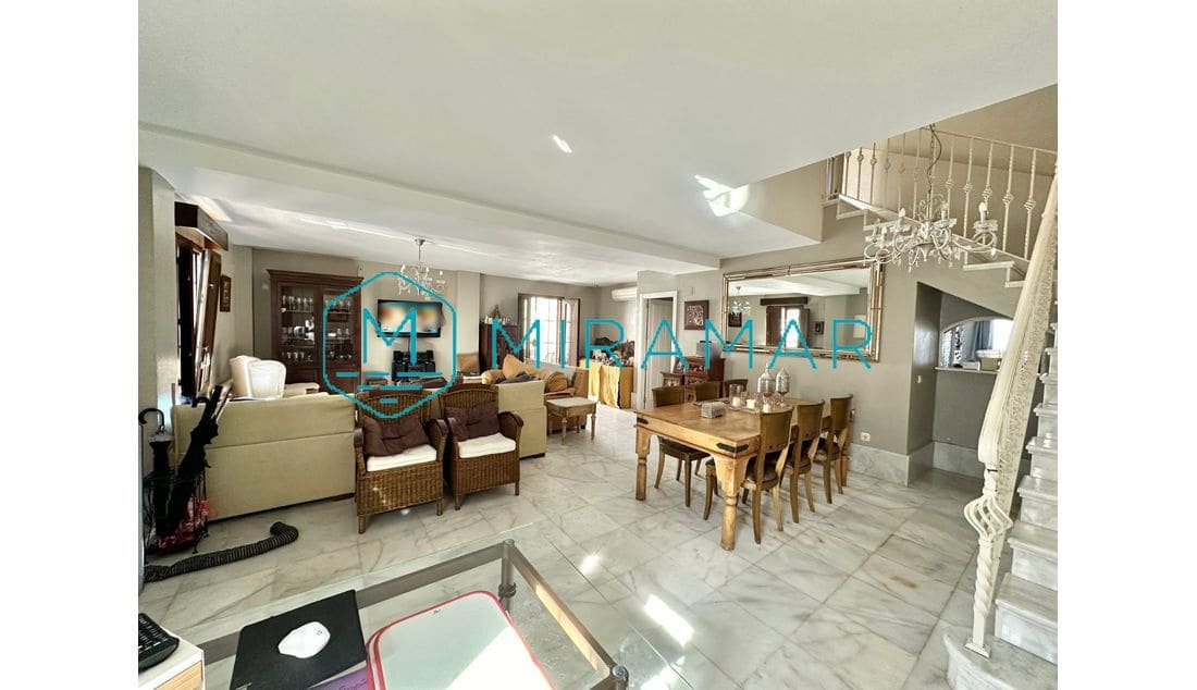 5 bedroom Villa for sale in La Antilla - € 772,500 (Ref: 9390838)