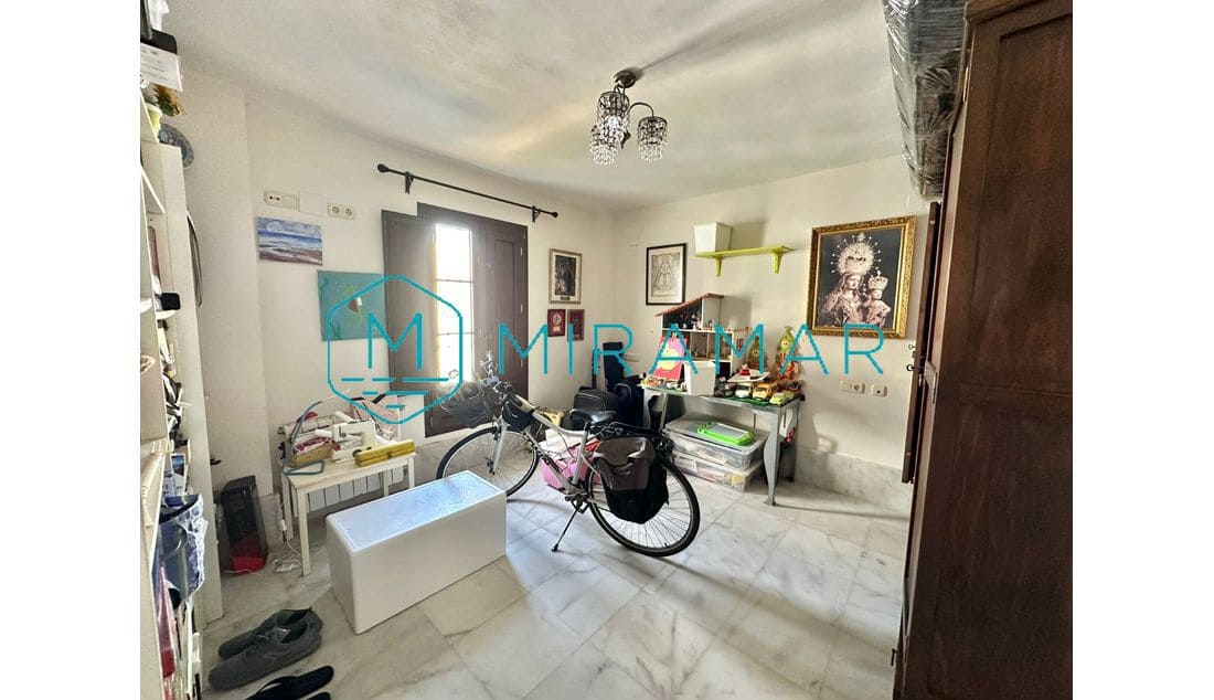 5 bedroom Villa for sale in La Antilla - € 772,500 (Ref: 9390838)