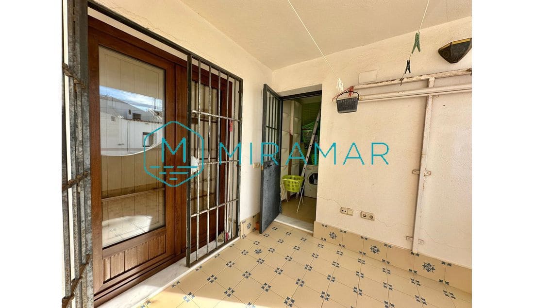 5 bedroom Villa for sale in La Antilla - € 772,500 (Ref: 9390838)