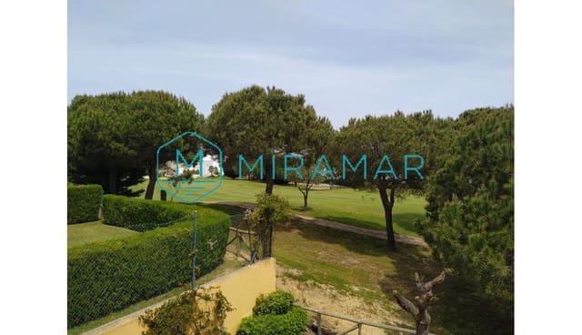 4 slaapkamer Rijtjeshuis te koop in Lepe met garage - € 280.000 (Ref: 9396548)