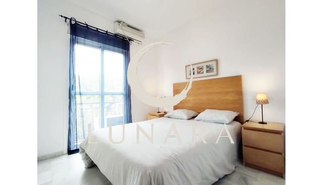 4 soveværelse Rækkehus til salg i Lepe med garage - € 250.000 (Ref: 9396548)