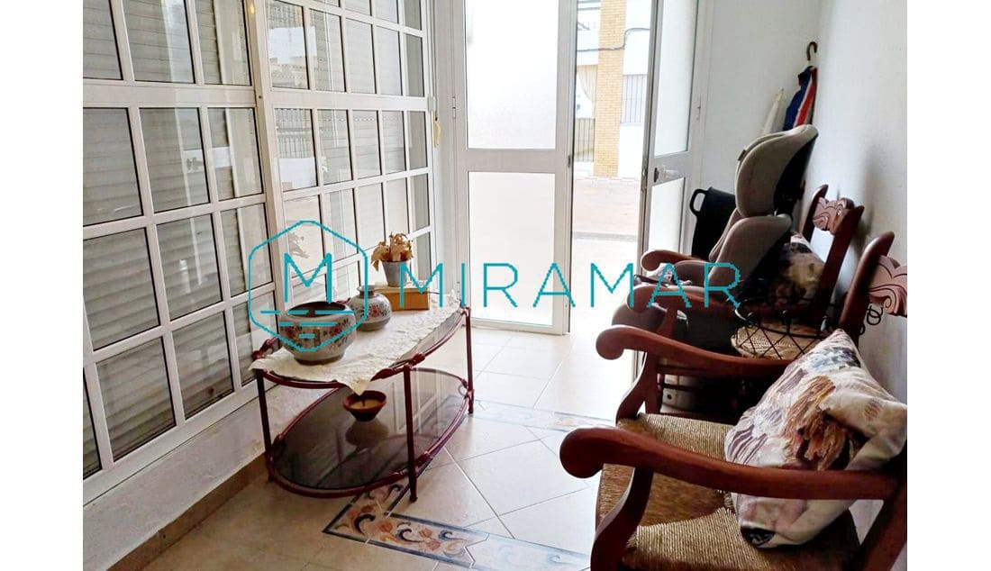 3 bedroom Apartment for sale in La Antilla - € 220,000 (Ref: 9446123)