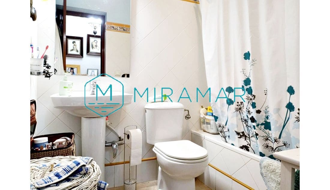 3 bedroom Apartment for sale in La Antilla - € 220,000 (Ref: 9446123)