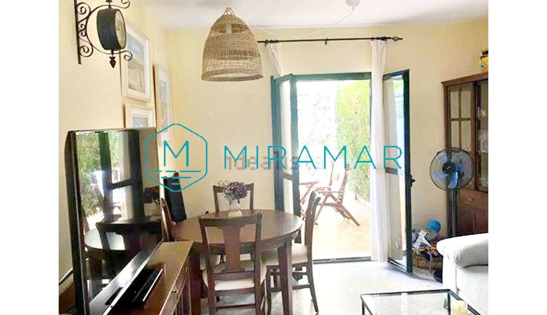 2 bedroom Terraced Villa for sale in Lepe with garage - € 201,500 (Ref: 9494359)