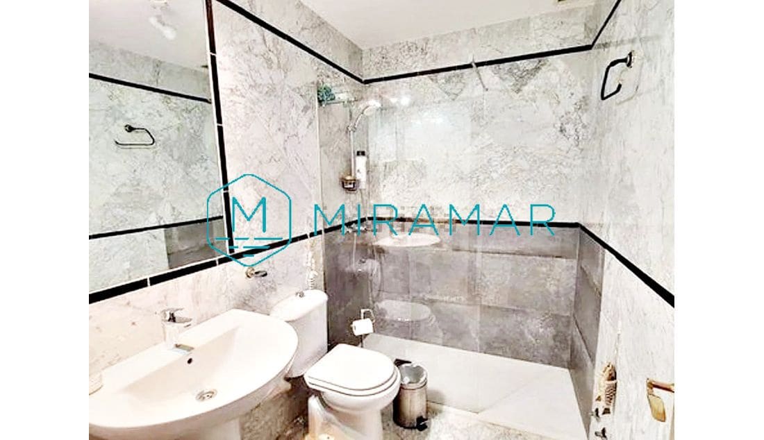 2 bedroom Terraced Villa for sale in Lepe with garage - € 201,500 (Ref: 9494359)