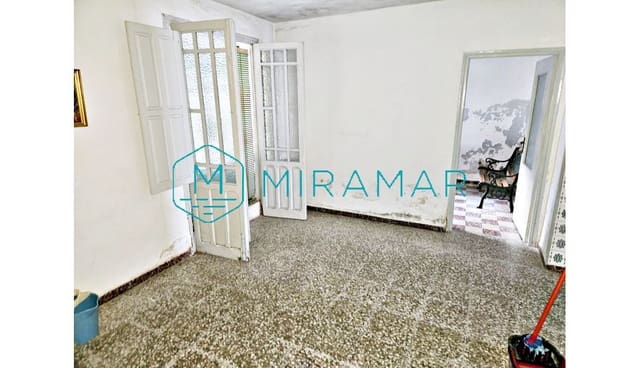 5 bedroom Townhouse for sale in Lepe - € 110,000 (Ref: 9527179)