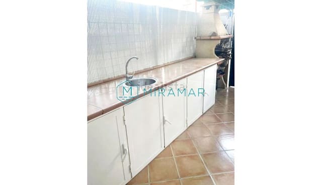 4 soveværelse Rækkehus til salg i La Antilla, Lepe med garage - € 360.000 (Ref: 9568012)