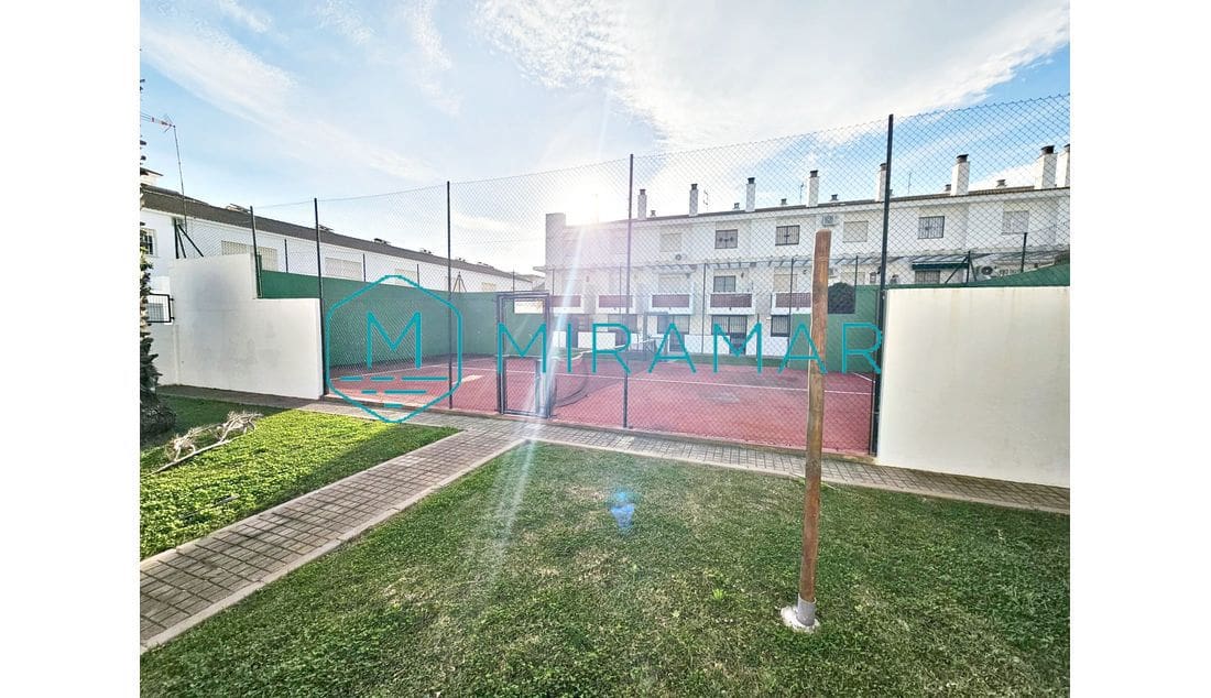 4 bedroom Terraced Villa for sale in La Antilla with garage - € 350,000 (Ref: 9568012)