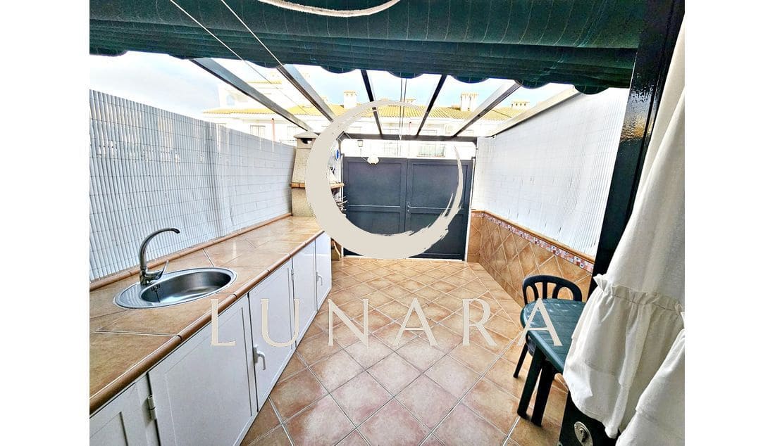4 bedroom Terraced Villa for sale in La Antilla with garage - € 350,000 (Ref: 9568012)