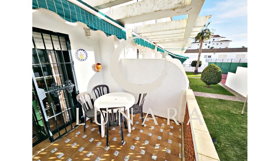 4 bedroom Terraced Villa for sale in La Antilla with garage - € 350,000 (Ref: 9568012)