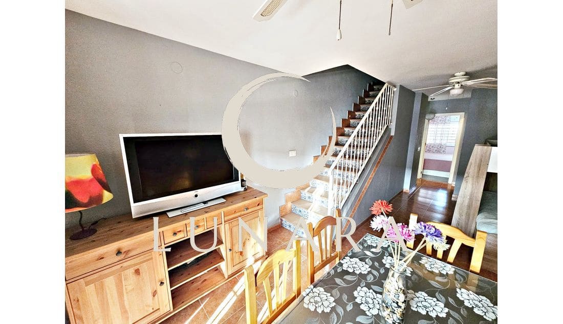 4 bedroom Terraced Villa for sale in La Antilla with garage - € 350,000 (Ref: 9568012)