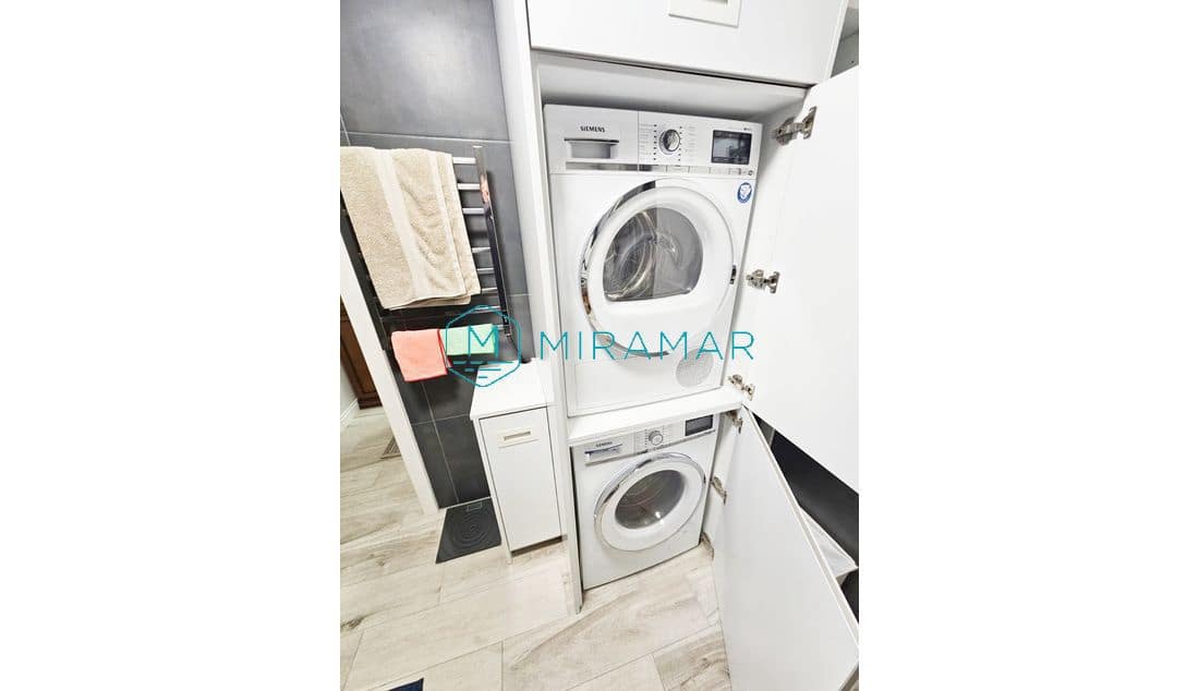 Adosado de 3 habitaciones en Ayamonte en venta con garaje - 413.000 € (Ref: 9570616)