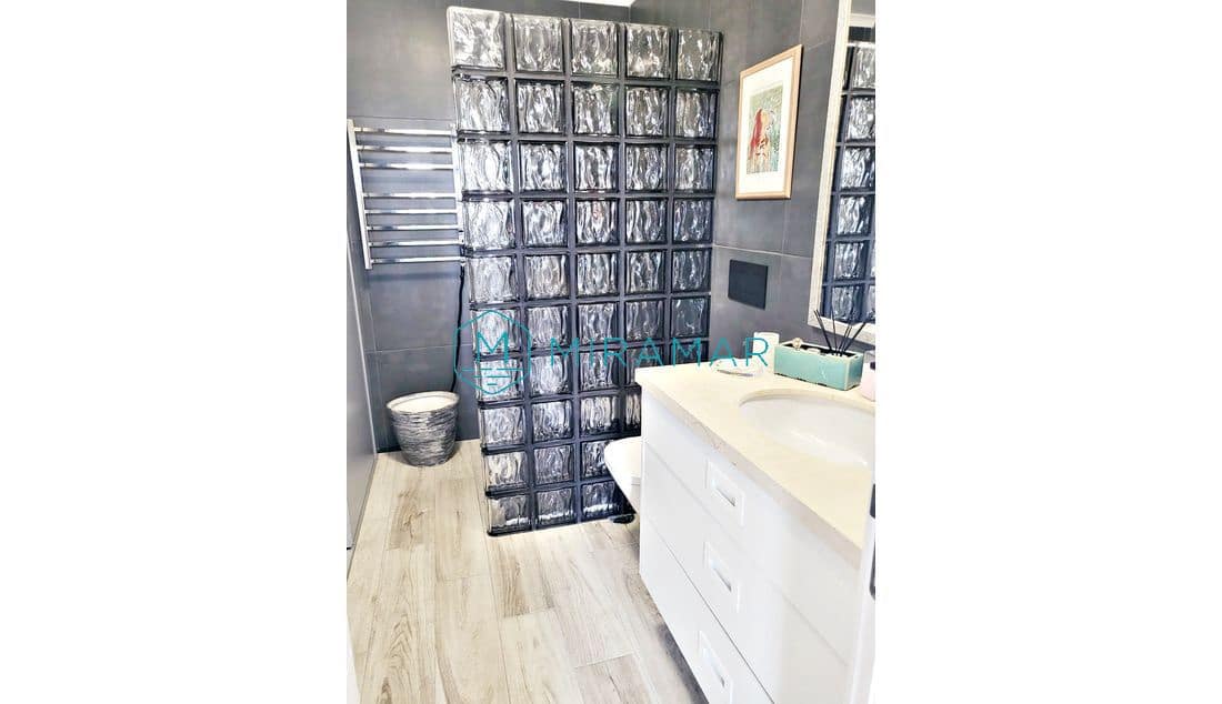 Adosado de 3 habitaciones en Ayamonte en venta con garaje - 413.000 € (Ref: 9570616)