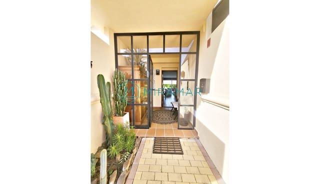 Adosado de 3 habitaciones en Ayamonte en venta con garaje - 413.000 € (Ref: 9570616)