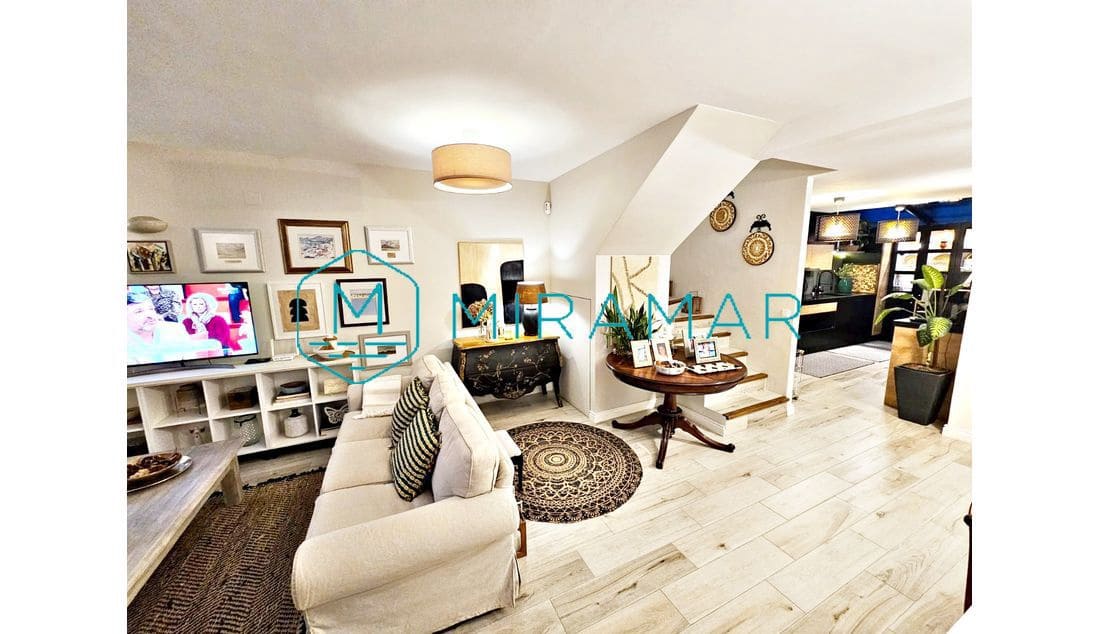 Adosado de 3 habitaciones en Ayamonte en venta con garaje - 413.000 € (Ref: 9570616)