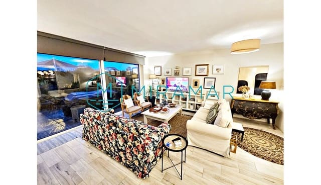 Adosado de 3 habitaciones en Ayamonte en venta con garaje - 413.000 € (Ref: 9570616)