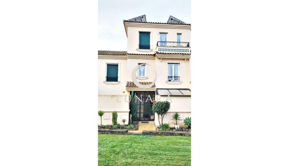 3 bedroom Terraced Villa for sale in Ayamonte with garage - € 413,000 (Ref: 9570616)