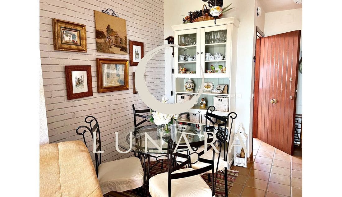 3 bedroom Terraced Villa for sale in Lepe - € 295,000 (Ref: 9570617)