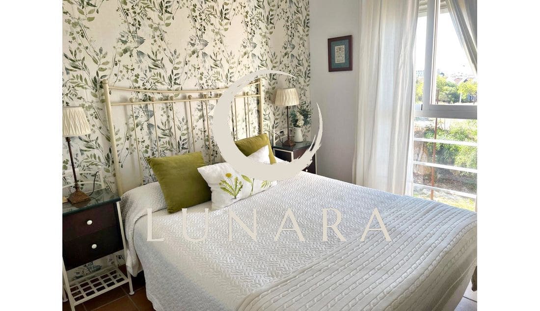 3 bedroom Terraced Villa for sale in Lepe - € 295,000 (Ref: 9570617)