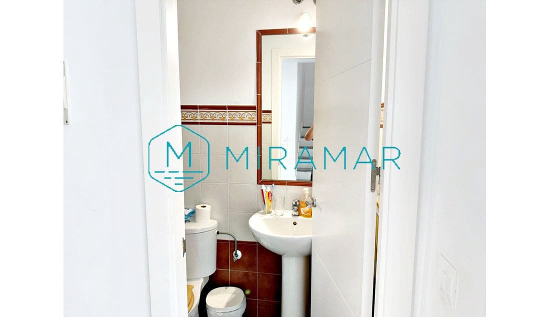 Adosado de 3 habitaciones en Ayamonte en venta - 227.000 € (Ref: 9571485)