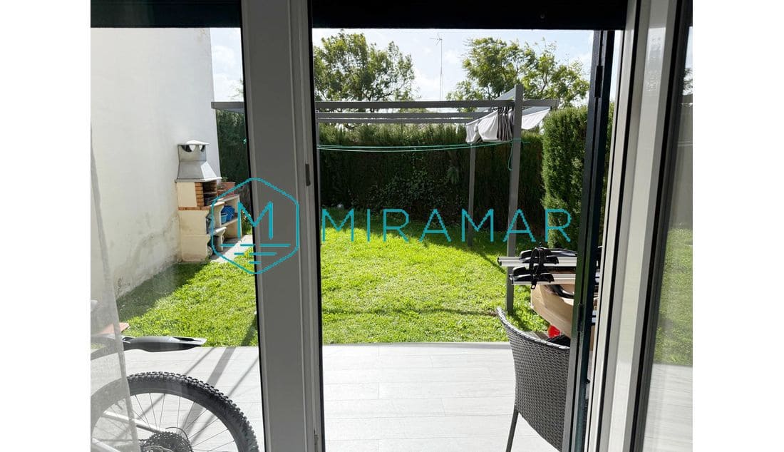 Adosado de 3 habitaciones en Ayamonte en venta - 227.000 € (Ref: 9571485)