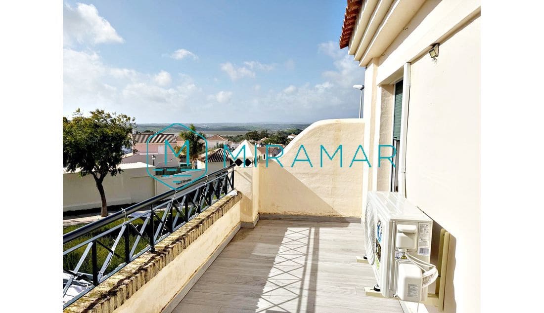 Adosado de 3 habitaciones en Ayamonte en venta - 227.000 € (Ref: 9571485)