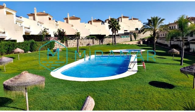 Adosado de 3 habitaciones en Ayamonte en venta - 227.000 € (Ref: 9571485)
